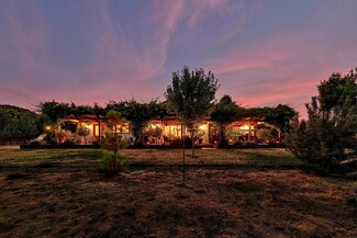2323 SW Allen Creek Rd, Grants Pass, OR 97527
