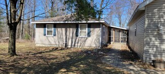 20032 Indian Dr, Paris, MI 49338