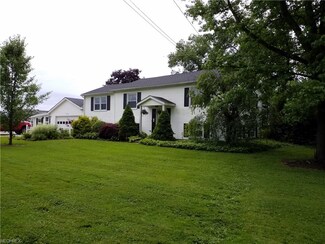 17579 Phillips Rd, Thompson, OH 44086