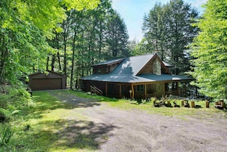 243 Smoky Lake Dr, Stambaugh, MI 54554