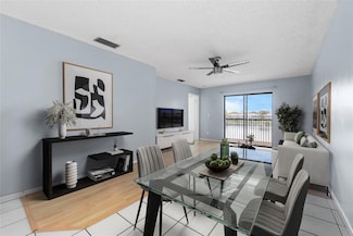 1040 NW 106th Terrace Unit 203, Pembroke Pines, FL 33026