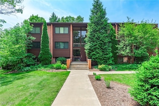 925 Canyon View Rd Unit 201, Northfield, OH 44067