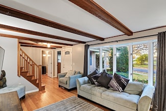 161 Fernbank Rd, Springfield, MA 01129