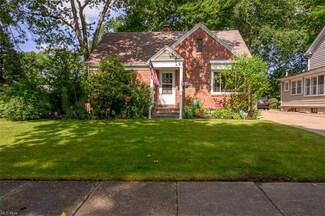 1922 13th St, Cuyahoga Falls, OH 44223