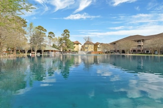 2803 Kings Crossing Dr Unit 210, Kingwood, TX 77345
