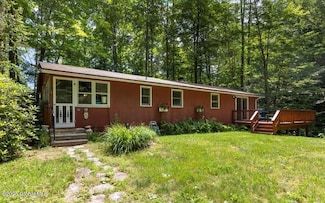 18 Woodcliff Acres, Chestertown, NY 12817