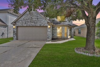 2723 Oakland Brook St, Houston, TX 77038