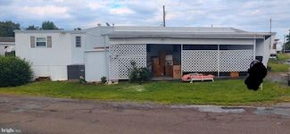 215 Bordic Rd, Reading, PA 19606