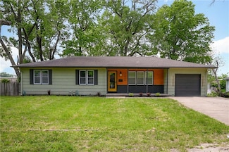 11524 Sunnyslope Dr, Kansas City, MO 64134