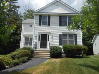 29 Plymouth Dr, Concord, NH 03301