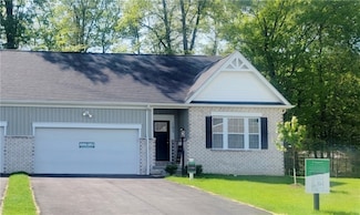 163 Raven Cir, Sarver, PA 16055