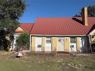 5004 Irvington Blvd, Houston, TX 77009