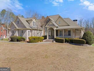 1348 Ewing Creek Dr, Dacula, GA 30019