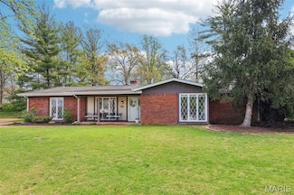 502 Hillbrook Dr, Ballwin, MO 63011