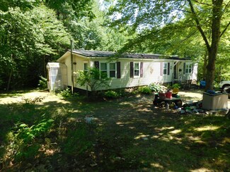 582 Center Rd, Lebanon, ME 04027