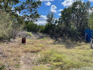 455 Spur Rd, Lakehills, TX 78063