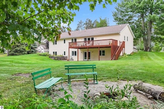 1568 Nightingale Ln, Kingsley, MI 49649