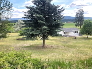 49 Roosevelt Rd, Eureka, MT 59917