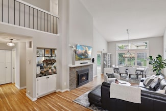 6283 Sequoia Cir, Eden Prairie, MN 55346