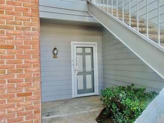 2112 Amesbury Dr Unit 125, Arlington, TX 76011