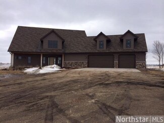 508 Sidney St W, Morristown, MN 55052