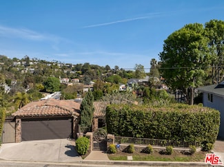 3310 Bennett Dr, Los Angeles, CA 90068