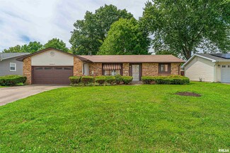 1025 N College St, Lincoln, IL 62656