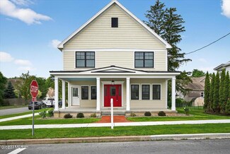 29 Newton Ave, Saratoga Springs, NY 12866