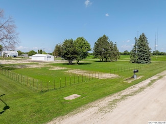 20 34th St SE, Mason City, IA 50401