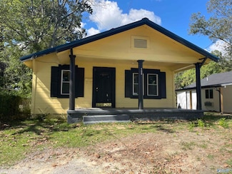 106 N 7th St, Gadsden, AL 35903