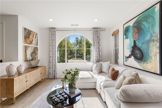 72 Parkwood, Irvine, CA 92620
