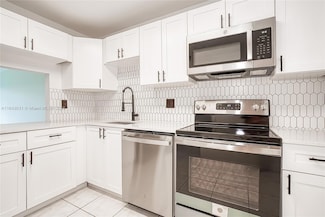 8411 Lagos de Campo Blvd Unit 306U, Tamarac, FL 33321