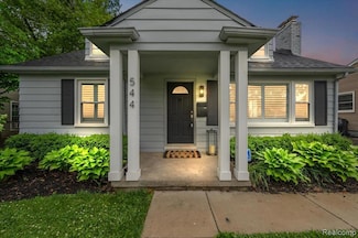 544 S Webik Ave, Clawson, MI 48017