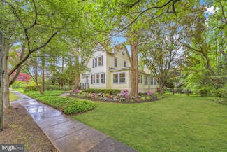 329 Dickinson Ave, Swarthmore, PA 19081