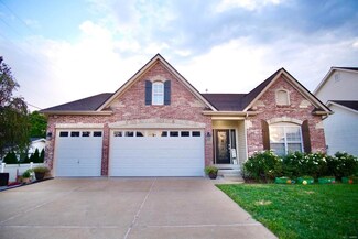 4901 Auburn Trace Ct, Saint Louis, MO 63128