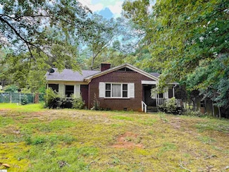321 Amherst Dr, Spartanburg, SC 29306