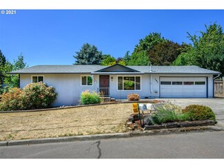192 NW Ione St, Dundee, OR 97115