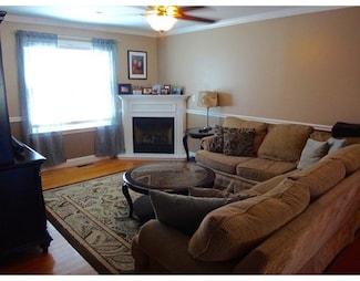 40 Winchester Ln Unit 15, Fall River, MA 02721