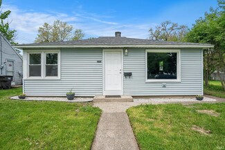 2043 Frances Ave, Elkhart, IN 46516