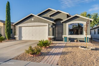 1372 W Calle Rio Seco, Tucson, AZ 85714