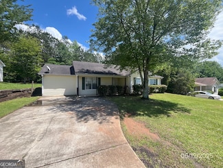 6317 Amberly Rd, Rex, GA 30273