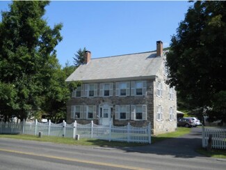 166 North St, Chester, VT 05143
