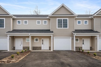 6139 Warren Newcomb Dr, Fairlawn, VA 24141