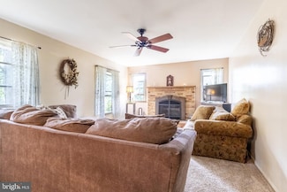 6591 Mountain Dr, Chambersburg, PA 17202