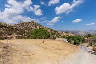 7815 Mesa Dr, Simi Valley, CA 93063