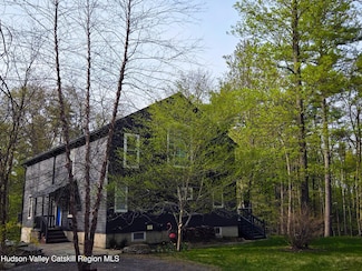 46 Sylken Ln, West Hurley, NY 12491