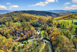 2098 McKinney Mine Rd, Spruce Pine, NC 28777