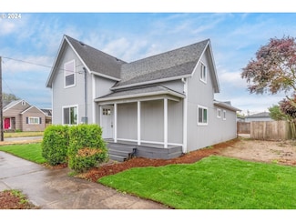 715 S 4th Ave, Kelso, WA 98626