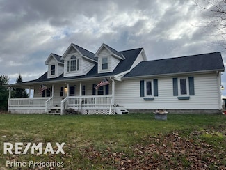 4121 Thom Rd, Columbiaville, MI 48421
