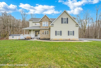 125 Constitution Dr, Moscow, PA 18444